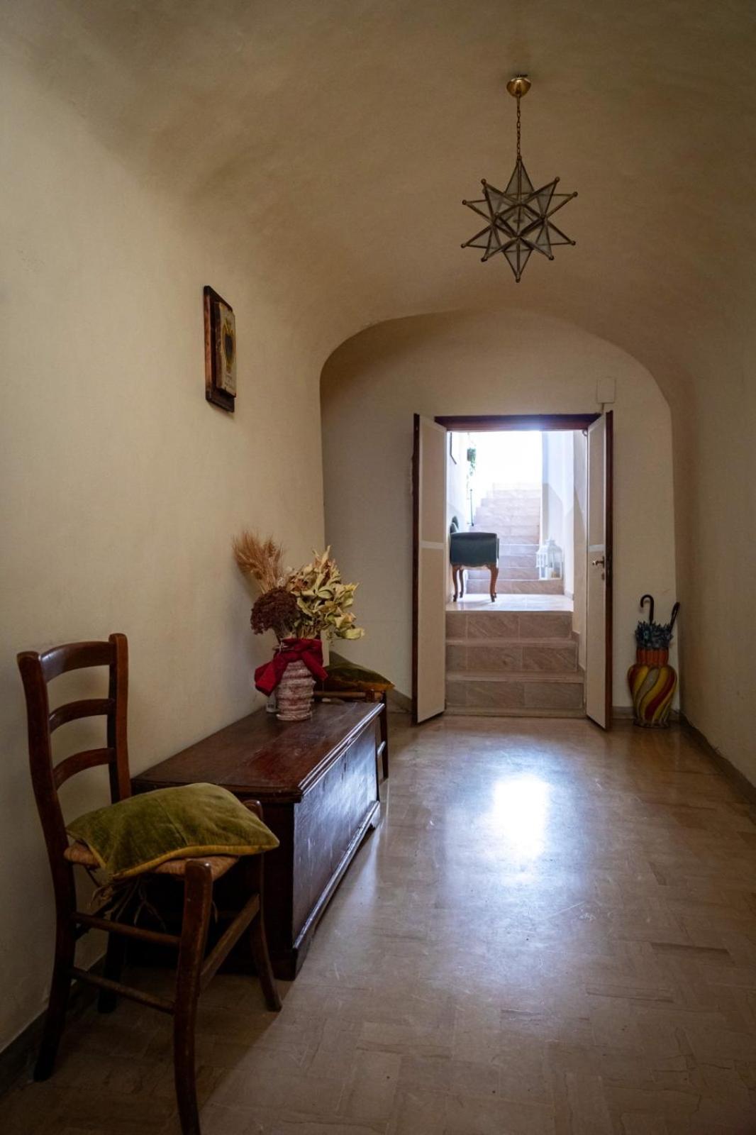 App. Con Terrazza Panoramica In Centro-Montefalco Exterior photo